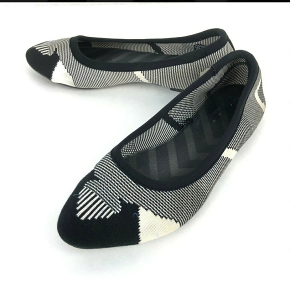 skechers pointed toe flats